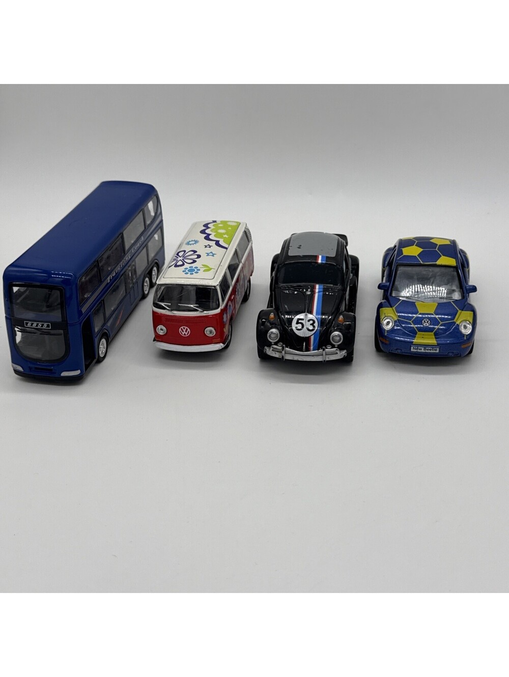 Lot of 4 Diecast Vehicles VW Beetle Bus Herbie 53 Double Decker Bus Kinsmart